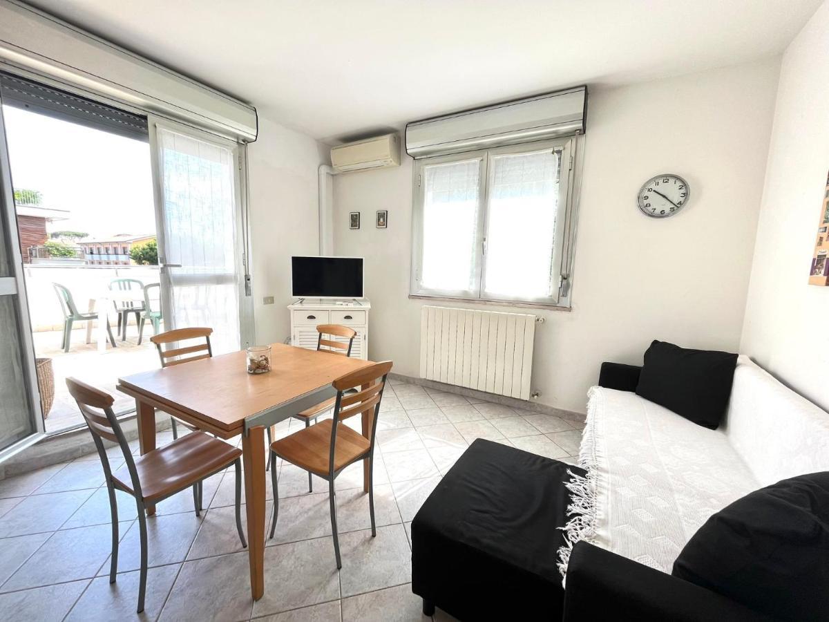 Venere Apartament Tirrenia Exterior foto